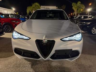 Alfa Romeo Stelvio km0 Nero usata Cittanova