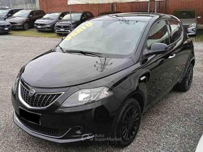Lancia Ypsilon 1.0 FireFly 5 porte S&S Hybrid Silver Plus Nero usata Frosinone