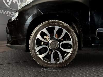Fiat 500L 1.3 Multijet 95 CV Lounge Nero usata Bastia Umbra