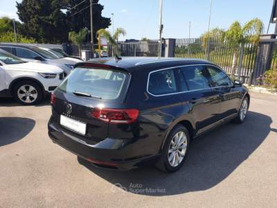Volkswagen Passat 2.0 TDI DSG Business Nero usata Taranto