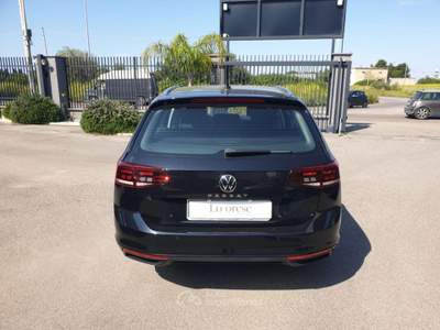 Volkswagen Passat 2.0 TDI DSG Business Nero usata Taranto