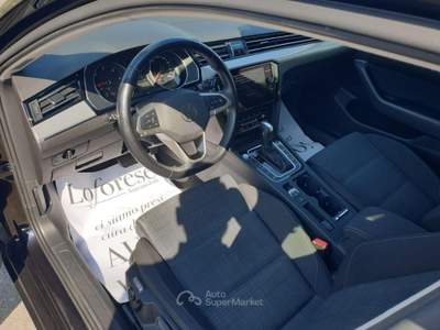 Volkswagen Passat 2.0 TDI DSG Business Nero usata Taranto