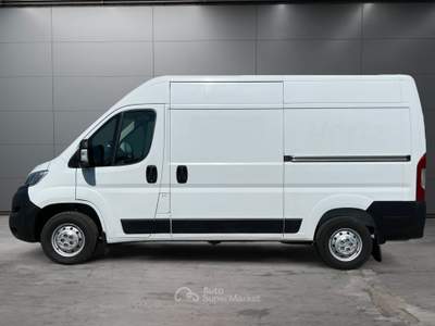 Opel Movano 35 L2 H2 2.2 Bluehdi 140cv DOPPIA PORTA LATERALE Bianco usata FIUMICINO