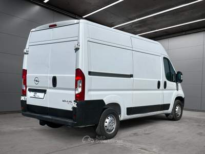 Opel Movano 35 L2 H2 2.2 Bluehdi 140cv DOPPIA PORTA LATERALE Bianco usata FIUMICINO
