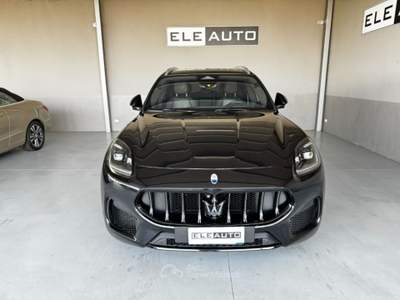 Maserati Grecale MHEV 300 CV AWD GT Nero usata Sedriano