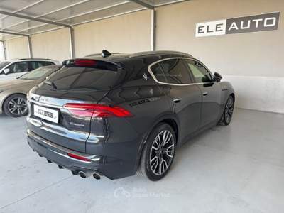 Maserati Grecale MHEV 300 CV AWD GT Nero usata Sedriano
