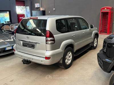 Toyota Land Cruiser 3.0 D-4D 16V cat 5 porte aut. Wagon Argento usata Bologna