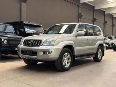 Toyota Land Cruiser 3.0 D-4D 16V cat 5 porte aut. Wagon Argento usata Bologna