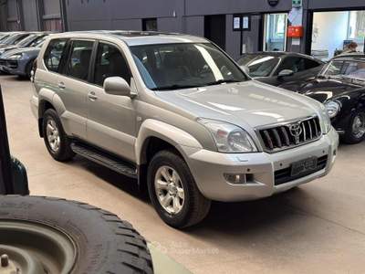Toyota Land Cruiser 3.0 D-4D 16V cat 5 porte aut. Wagon Argento usata Bologna