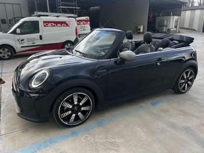 MINI Cooper 1.5 Cooper Yours Cabrio Nero usata Lariano