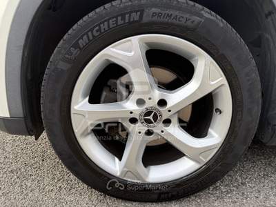 Mercedes-Benz GLA MERCEDES GLA 200 d Automatic Sport Bianco usata Roma