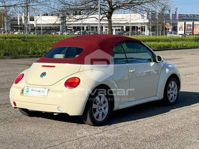 Volkswagen New Beetle VOLKSWAGEN New Beetle 1.6 Cabrio Bianco usata Carpi