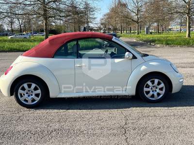 Volkswagen New Beetle VOLKSWAGEN New Beetle 1.6 Cabrio Bianco usata Carpi