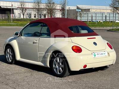 Volkswagen New Beetle VOLKSWAGEN New Beetle 1.6 Cabrio Bianco usata Carpi