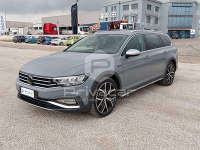 Volkswagen Passat VOLKSWAGEN Passat Alltrack 2.0 TDI 200 CV 4MOTION DSG Grigio usata San Benedetto del Tronto