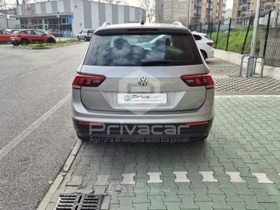 Volkswagen Tiguan VOLKSWAGEN Tiguan 1.6 TDI SCR Urban BlueMotion Technology Grigio usata Torino