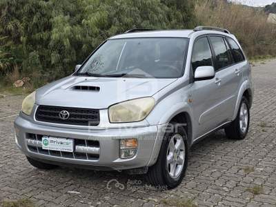 Toyota RAV4 TOYOTA RAV4 2.0 Tdi D-4D cat 5 porte Grigio usata CATANZARO Toyota RAV4 TOYOTA RAV4 2.0 Tdi D-4D cat 5 porte Grigio usata CATANZARO