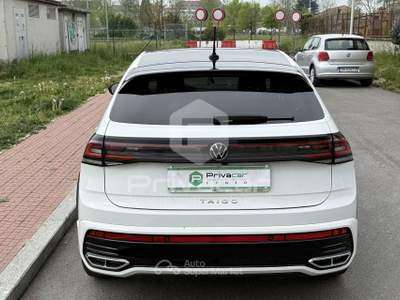 Volkswagen Taigo VOLKSWAGEN Taigo 1.5 TSI ACT 150 CV DSG R-Line Bianco usata Cuneo