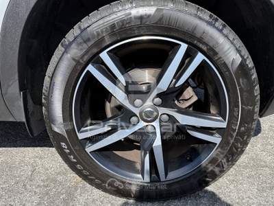 Volvo XC40 VOLVO XC40 D3 Geartronic R-design Bianco usata Roma