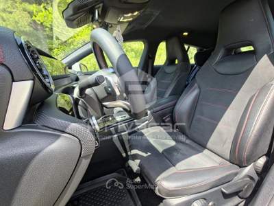 Mercedes-Benz CLA MERCEDES CLA 200 d Automatic Shooting Brake Premium Bianco usata CATANZARO