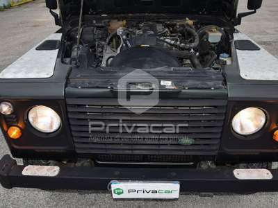 Land Rover Defender LAND ROVER Defender 90 2.4 TD4 Station Wagon S Verde usata Macerata