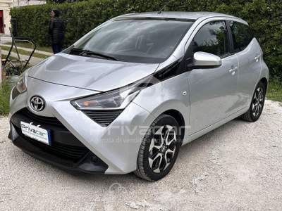 Toyota Aygo TOYOTA Aygo Connect 1.0 VVT-i 72 CV 5 porte x-fun Grigio usata Montesilvano