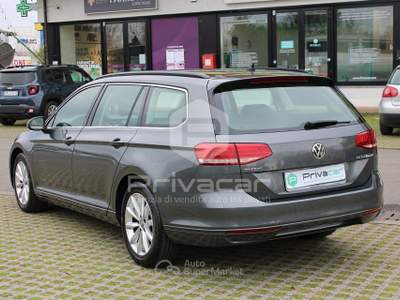Volkswagen Passat VOLKSWAGEN Passat Variant 2.0 TDI DSG Business BlueMotion Tech Grigio usata Reggio nell'Emilia