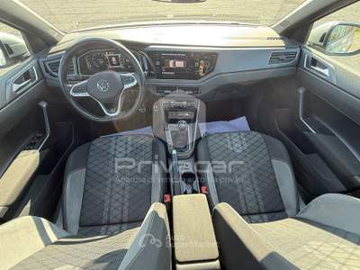Volkswagen Taigo VOLKSWAGEN Taigo 1.0 TSI 110 CV R-Line Grigio usata Roma