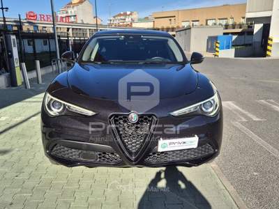 Alfa Romeo Stelvio ALFA ROMEO Stelvio 2.2 Turbodiesel 190 CV AT8 Q4 Business Nero usata Torino