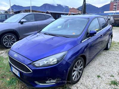 Ford Focus adatta a neo patentati Blu/Azzurro usata Terni