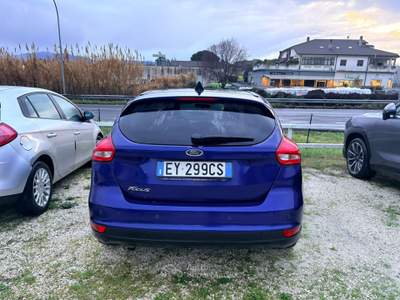 Ford Focus adatta a neo patentati Blu/Azzurro usata Terni