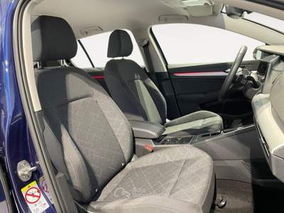 Volkswagen Golf 1.0 eTSI 110CV DSG Life (MHEV) Blu/Azzurro usata Ravenna