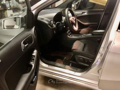Mercedes-Benz Classe B In ottime condizioni, appena tagliandata e gommata usata Varese