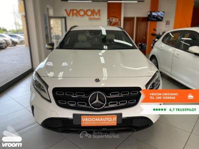 Mercedes-Benz GLA GLA 200 d Automatic Executive Bianco usata Oristano