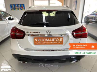 Mercedes-Benz GLA GLA 200 d Automatic Executive Bianco usata Oristano