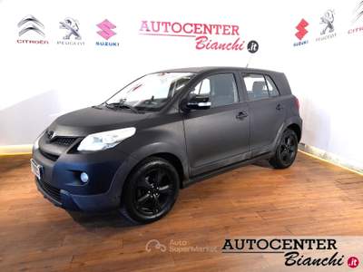 Toyota Urban Cruiser 1.4 d-4d Luxury Awd Nero usata Castelnovo ne' Monti