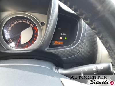 Toyota Urban Cruiser 1.4 d-4d Luxury Awd Nero usata Castelnovo ne' Monti