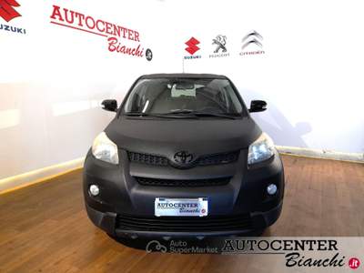Toyota Urban Cruiser 1.4 d-4d Luxury Awd Nero usata Castelnovo ne' Monti