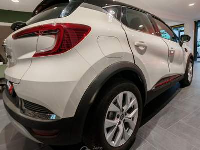 Renault Captur 1.5 blue dci Intens 115cv edc Lilla usata Quarto