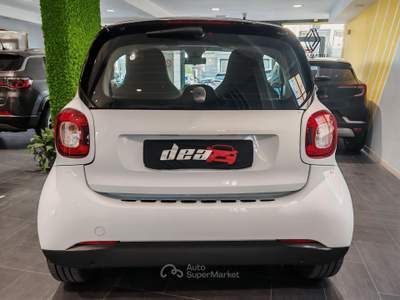 Smart ForTwo Fortwo electric drive Youngster Bianco usata Quarto