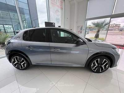 Peugeot 208 Hybrid 136 e-DCS6 5 porte GT Grigio usata Montesarchio