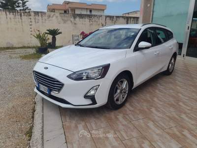 Ford Focus Focus 1.5 E.Blue 120CV aut. SW Bs Co-P. Bianco usata Caprarica di Lecce