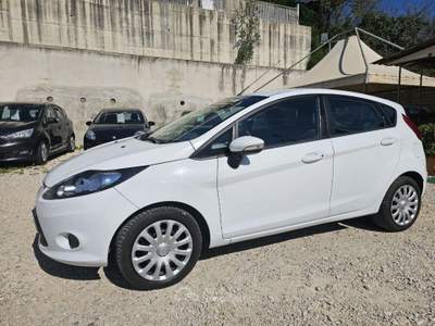 Ford Fiesta  1.4 16V 5p. Bz.- GPL Titanium Bs. Bianco usata Napoli