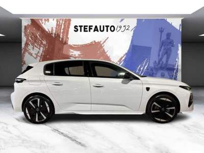 Peugeot 308 58,3 kWh full electric GT Bianco usata Bologna