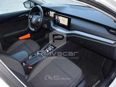 Skoda Octavia SKODA Octavia 2.0 TDI EVO SCR DSG Wagon Executive Bianco usata Macerata
