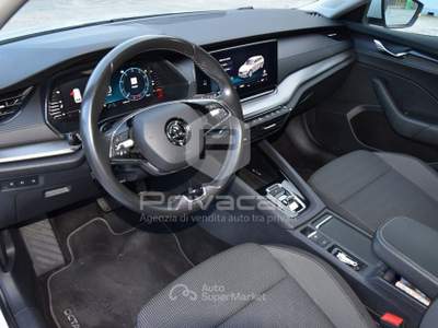 Skoda Octavia SKODA Octavia 2.0 TDI EVO SCR DSG Wagon Executive Bianco usata Macerata