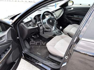 Alfa Romeo Giulietta ALFA ROMEO Giulietta 1.6 JTDm-2 120 CV Distinctive Nero usata Macerata