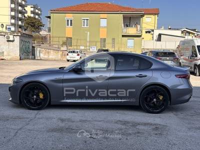 Alfa Romeo Giulia ALFA ROMEO Giulia 2.2 Turbodiesel 210 CV AT8 AWD Q4 Veloce Grigio usata Montesilvano