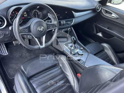Alfa Romeo Giulia ALFA ROMEO Giulia 2.2 Turbodiesel 210 CV AT8 AWD Q4 Veloce Grigio usata Montesilvano
