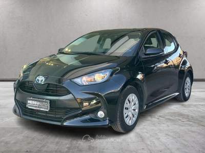 Toyota Yaris 1.5 Hybrid 5 porte Active Nero usata Sassari